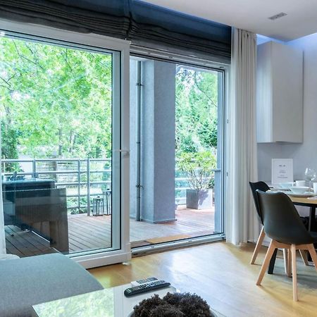 Green Spot Познань Экстерьер фото