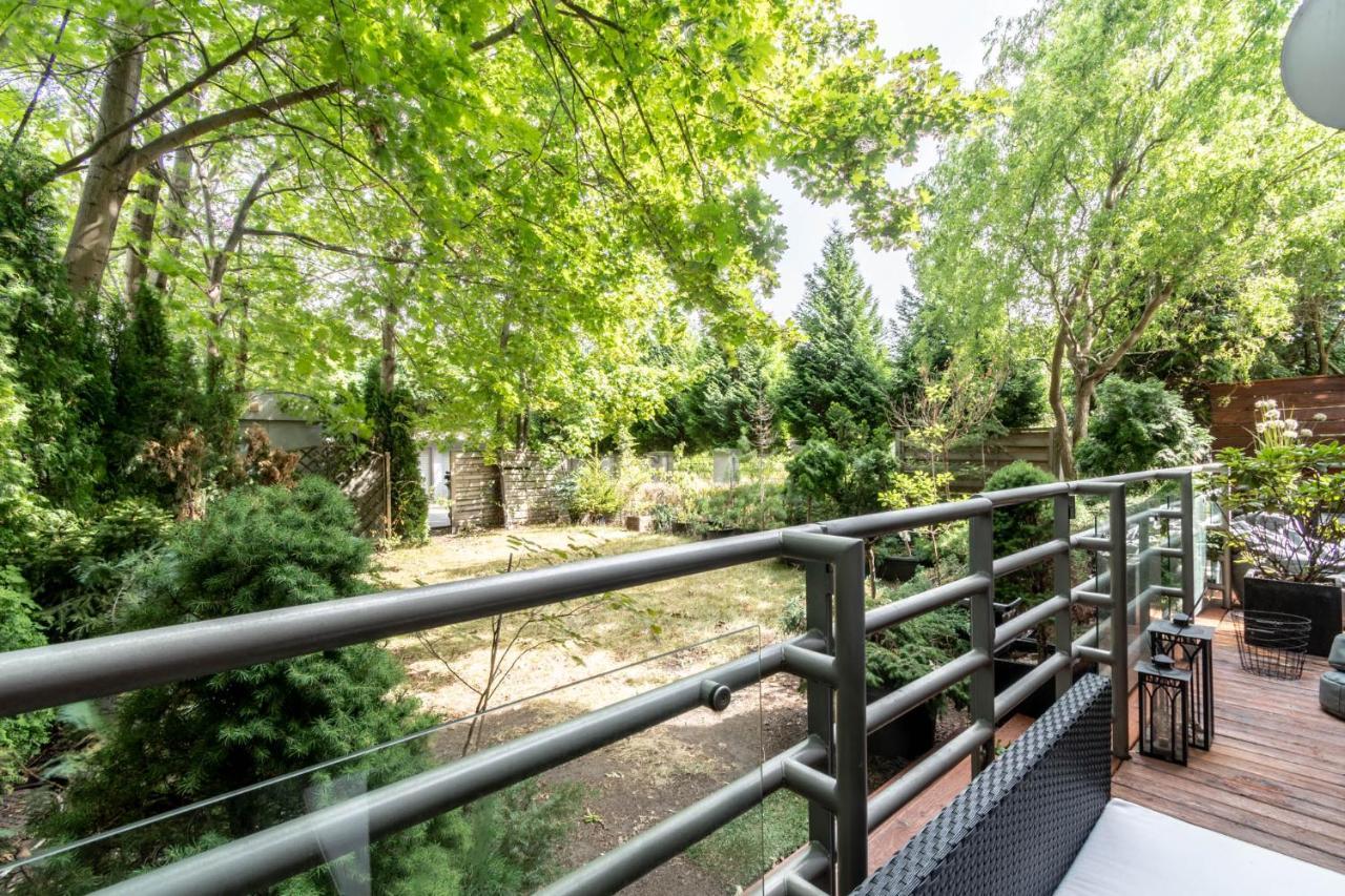 Green Spot Познань Экстерьер фото